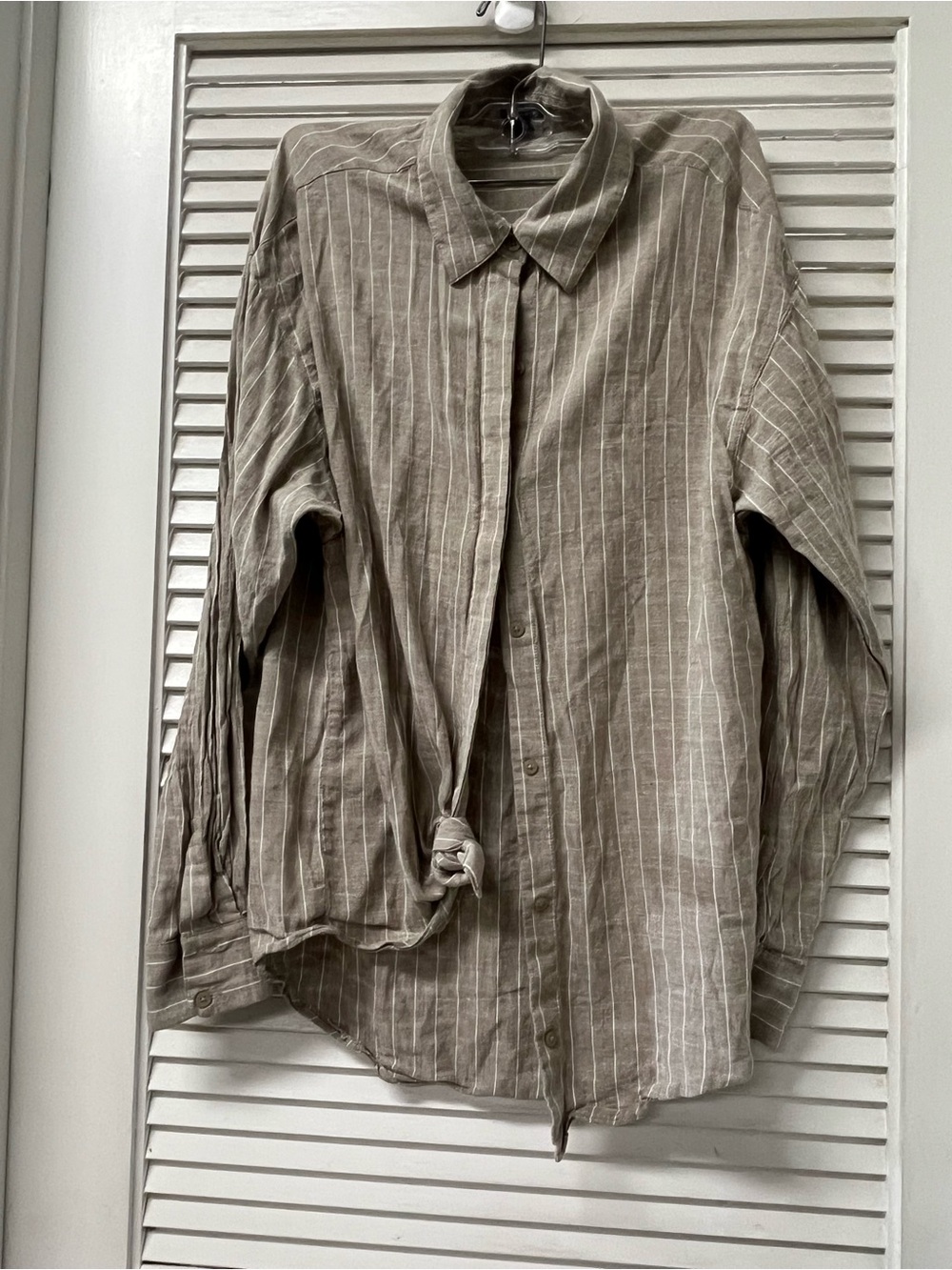 Express✨small✨linen✨Striped Button-Up Shirt in Taupe Beige